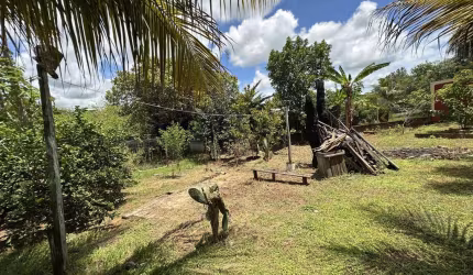 Chácara para Venda em Regente Feijó, CHÁCARA EM REGENTE FEIJO, 4 dormitórios, 1 suíte, 2 banheiros, 1 vaga