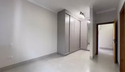 Casa em Condomínio para Venda em Álvares Machado, CONDOMINIO RESIDENCIAL VALENCIA l, 3 dormitórios, 3 suítes, 4 banheiros, 2 vagas