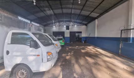 Salão Comercial para Locação em Presidente Prudente, VILA BRASIL, 2 banheiros