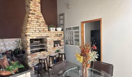 Casa para Venda em Presidente Prudente, CENTRO, 3 dormitórios, 1 suíte, 5 banheiros, 1 vaga