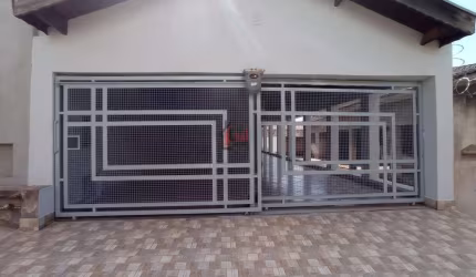 Casa para Venda em Dracena, JARDIM LUCELIA, 2 dormitórios, 2 banheiros, 4 vagas