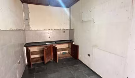 Casa para Locação em Presidente Prudente, INDUSTRIAL, 2 dormitórios, 1 suíte, 2 banheiros, 1 vaga