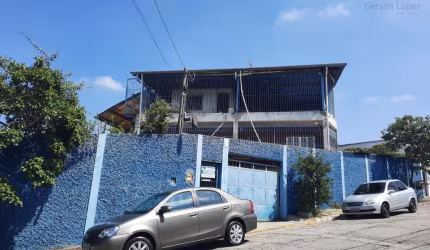 Sobrado para Venda em São Paulo, Vila Zat, 3 dormitórios, 2 banheiros, 6 vagas