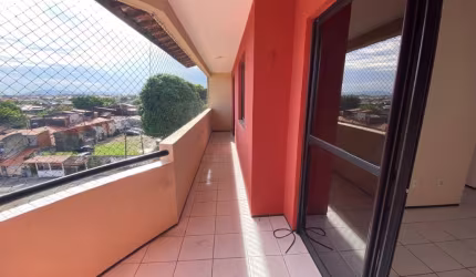 Apartamento na região da Maraponga 3 quartos