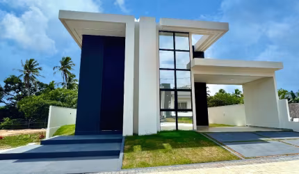 EXCELENTE CASA TÉRREA COM PISCINA NO CONDOMÍNIO MONTE CARLO