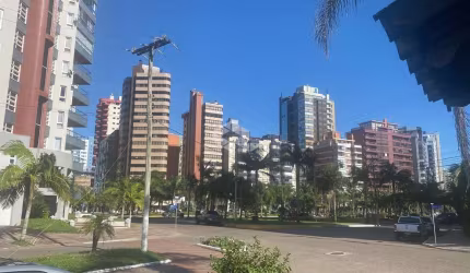 CASA / SOBRADO COMERCIAL 3 DORMITÓRIOS /QUARTOS 2 SUÍTES a VENDA  R$ 2.500.000,00  PRAIA GRANDE  TORRES