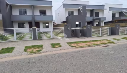 CASA / SOBRADO / DUPLEX COM 2 DORMITÓRIOS  SUÍTES /QUARTOS SUÍTES a VENDA  R$ 485.000,00 ACEITA FINANCIAMENTO