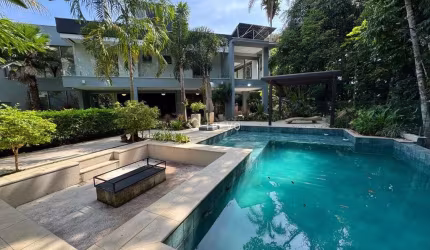 Casa à Venda com 6 suítes , 1 lavabo, 4 vagas e 600m² por R$ 15.000.000,00
