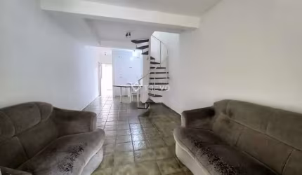 CASA EM VILLAGIO À VENDA NO CENTRO DE BERTIOGA/SP POR R$ 425.000,00