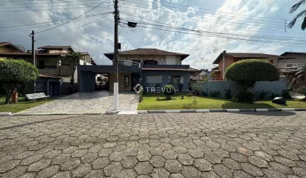 CASA À VENDA EM CONDOMÍNIO 4 DOM, 5 BANHEIROS, 6 VAGAS, 393 m² EM BERTIOGA/SP