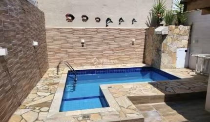 CASA À VENDA 3 DORM, 3 WC, 2 VAGAS, 180 m² POR R$ 750.000,00 EM BERTIOGA/SP