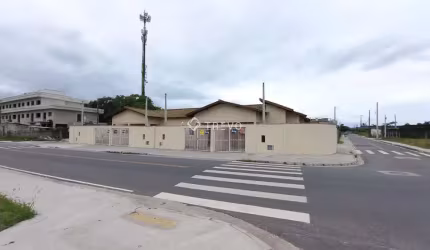 CASA À VENDA 3 DOMITÓRIOS, 2 WC, 1 VAGA EM BERTIOGA/SP