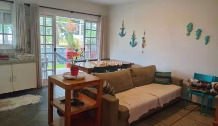 CASA EM VILLAGIO PÉ NA AREIA À VENDA, 2 DORM, 2 WC, 1 VAGA EM BERTIOGA/SP