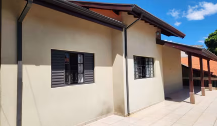 CASA A VENDA NO BAIRRO DA CAPELA