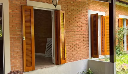 CASA LOCAÇÃO EM VINHEDO CENTRO