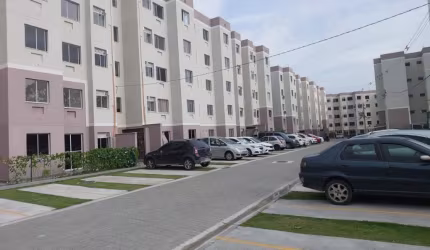 Este incrível apartamento de 2 quartos está localizado no bairro Campo Grande, na zona Oeste do Rio de Janeiro.