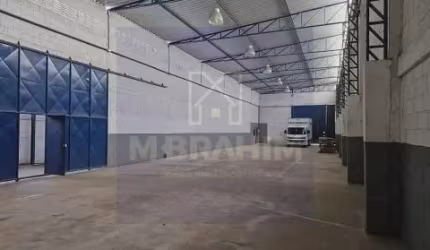 Galpão de 750m² disponivel para locação na Ilha de Guaratiba