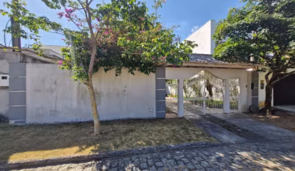 Aluguel CASA em condominio na RUA IRLANDO REGIS, no Jardim Monteiro, Campo Grande - RJ