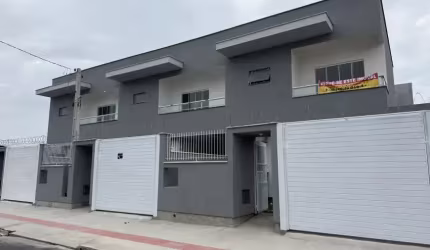 Sobrado de Esquina à Venda em Nova Palhoça – 2 Suítes, 95m² + Terreno Privativo