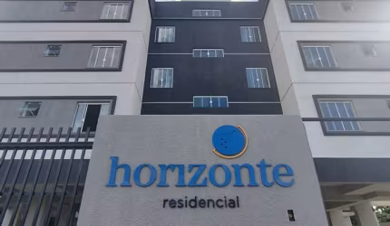 APARTAMENTOS NOVOS Á 600M DA PRAIA!