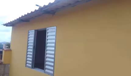 Casa no bairro de Quitaúna, Osasco, 20m², quarto, cozinha e banheiro, sem vaga de garagem