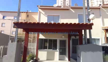 Sobrado em condomínio fechado, bairro Conceição, Osasco, 147m², 2 quartos, 1 banheiro, sala, cozinha, quintal, 1 vaga coberta