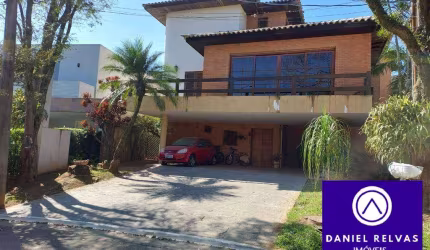 Casa com   580 m² A/C Para Venda no Residencial 9, Alphaville-Oportunidade