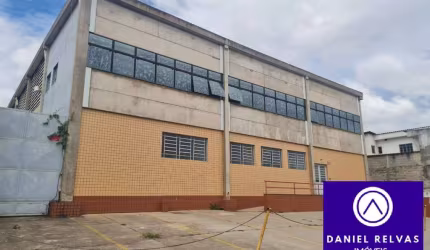 Galpão com 1.000 M² A/C Par locação na Fazendinha, Santana de Parnaiba