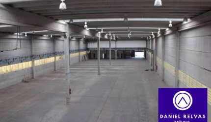 Galpão Comercial com 4308 m² A/C para Locação no Tamboré