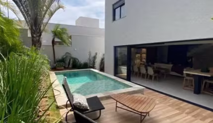 Sobrado de 200 m² com 3 suítes e 2 vagas no Jardins Lyon, Ap. Goiania