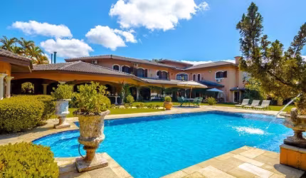 Casa de Condomínio com 6 Quartos e 8 banheiros para locação, 925 m² por R$ 29,000,00