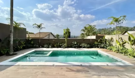 Casa de Condomínio com 3 Quartos e 5 banheiros para locação 15,000,00 Condomínio SP II
