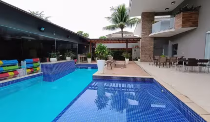 Casa de Condomínio com 4 Quartos e 8 banheiros à Venda, 742 m² por R$ 6.500.000