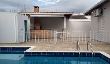 Casa com piscina para locação no Jardim Esplanada em Indaiatuba!