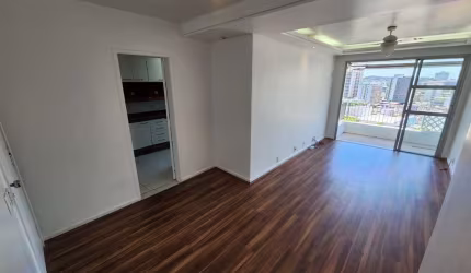 Apartamento com 2 dorms, Praça da Bandeira, Rio de Janeiro.