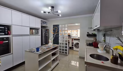 Belo apartamento a venda ou locação no Brooklin próximo ao metrô.
