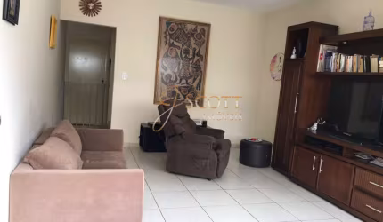 Belo sobrado para venda e/ou locação no Jardim das Acácias!