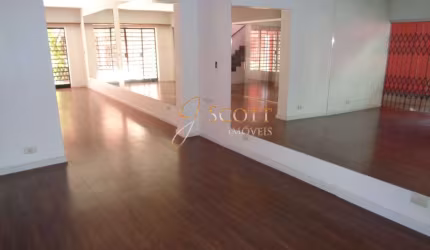 Excelente casa  a venda no miolo do Campo Belo- Residencial ou Comercial