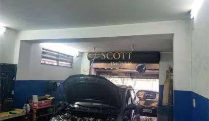 Sobrado comercial a venda  na Av. Sargento Geraldo Santana. Atualmente funciona oficina mecânica