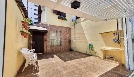 Linda casa no Campo Belo