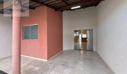 Casa com 3 quartos para alugar, 80 m² por R$ 2.050/mês - Parque das Flores - Goiânia/GO