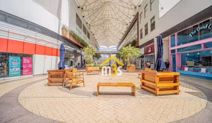 Sala comercial à venda com 39m² e 1 vaga, por R$ 390.000,00 na Vila Yara - Osasco/SP