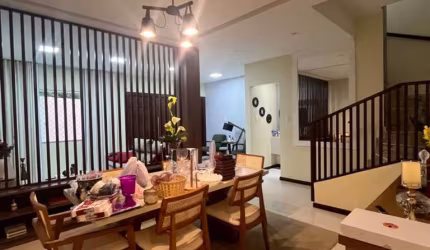 Casa com 4 quartos à venda na Rua Bicuíba, 55, Patamares, Salvador, 240 m2 por R$ 1.200.000