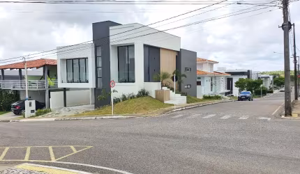Venda de casa com 4/4 sendo 01 suíte Master, 285m² - Novo Leblon – Parnamirim/RN