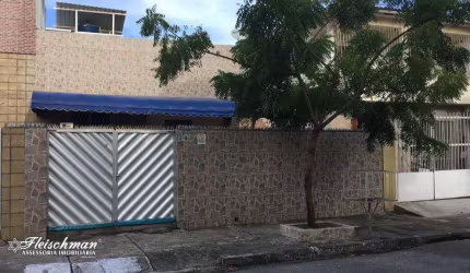 Casa com 3 dormitórios para alugar, 92 m² por R$ 2.240,00/mês - Zumbi - Recife/PE