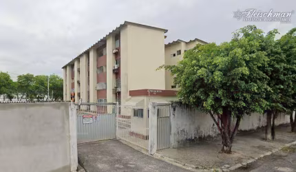 Apartamento com 2 dormitórios à venda, 60 m² por R$ 200.000,00 - Arruda - Recife/PE