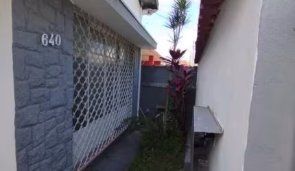 Casa para locação no centro de Pindamonhangaba/SP