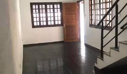Casa para aluguel, 3 quartos, 2 vagas, Vila Bourghese - Pindamonhangaba/SP