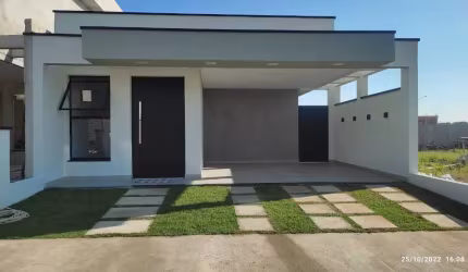 Excelente Casa a Venda no Condomínio Bosque dos Manacás!!
