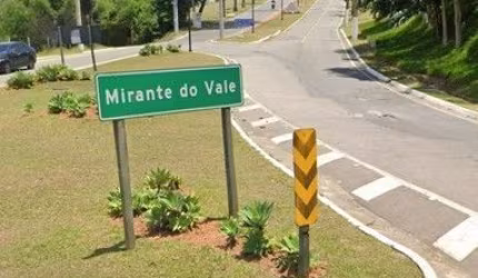 Terreno com 1000m² em condomínio fechado e de Alto Padrão  Residencial Mirante do Vale